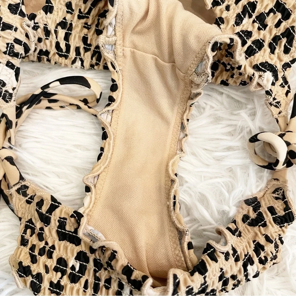 Hollister Leopard Print Bikini Bottoms XS Smocked